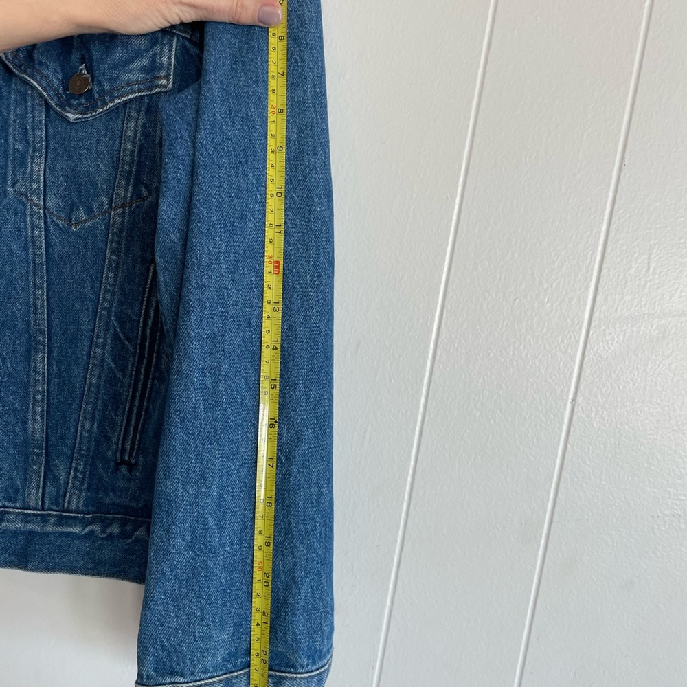 Vintage Levi’s blue Jean jacket size 44R.